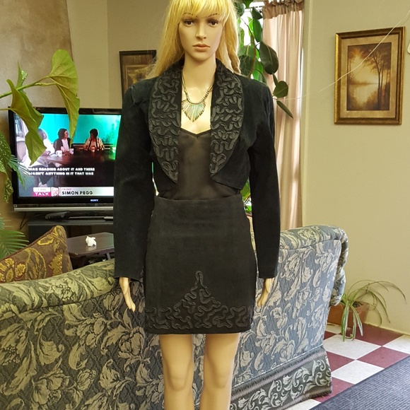 Vintage  Quality Suede Bolero and mini skirt set. Small. - Picture 3 of 8